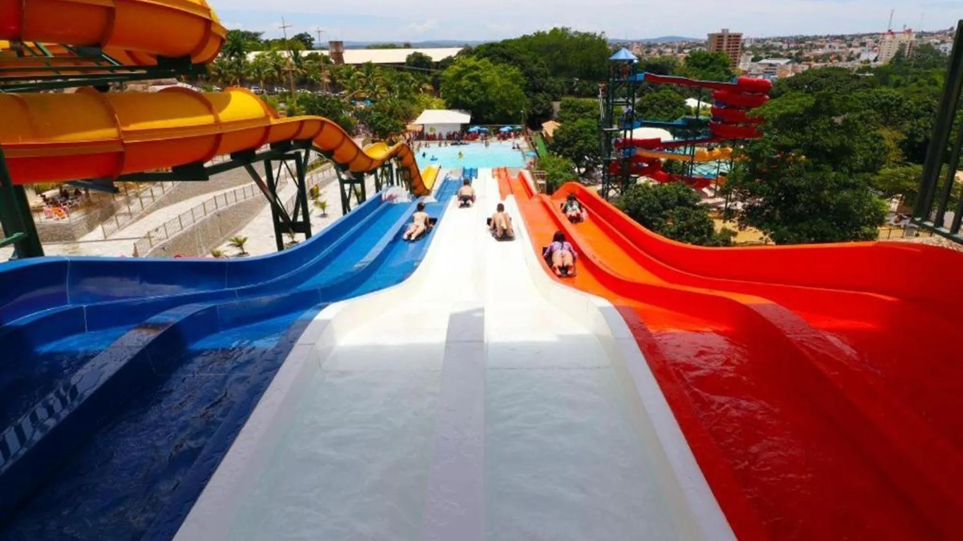 Lacqua Diroma Oficial - Diroma Acqua Park Incluido - Com Roupa De Cama E Banho Caldas Novas 0*,  Brasil