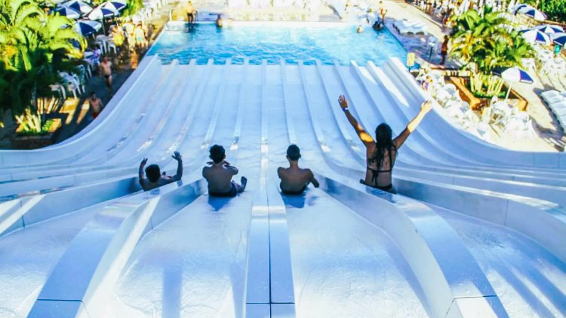 Lacqua Diroma Oficial - Diroma Acqua Park Incluido - Com Roupa De Cama E Banho Caldas Novas 0*,  Brazil